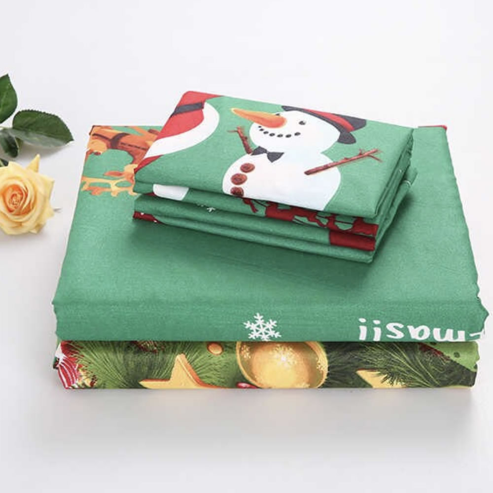 Christmas Bedding - UK King 4 Piece Set: image 3