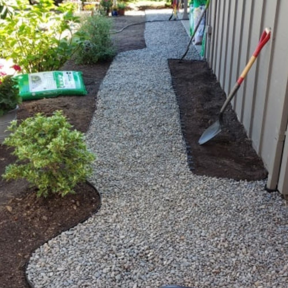 Plastic Lawn Edging - 5cm Face Height (per m): image 5